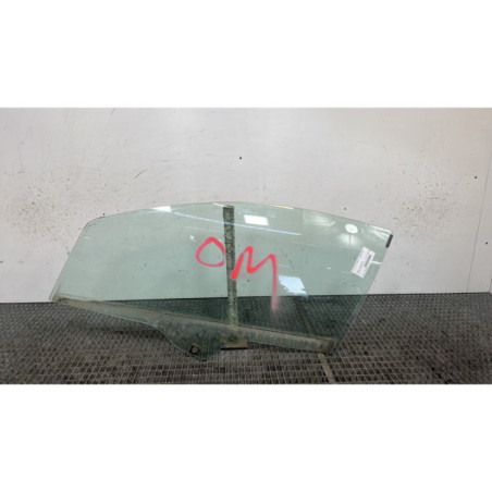 Vitre avant gauche FIAT GRANDE PUNTO Photo n°1