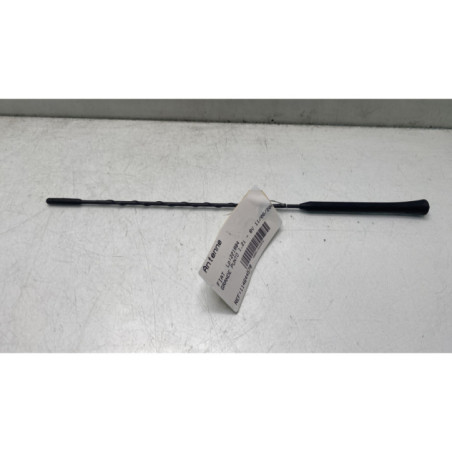 Antenne FIAT GRANDE PUNTO Photo n°1