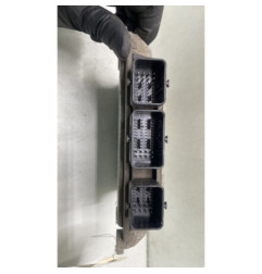 Calculateur moteur PEUGEOT 1007