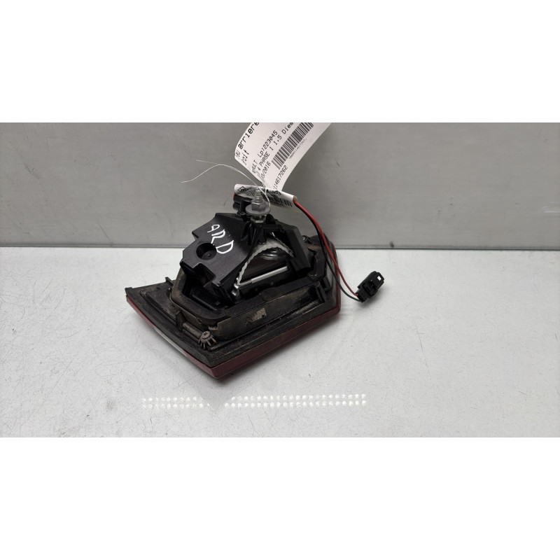 Feu arriere secondaire droit (feux) RENAULT CLIO 4 Photo n°4