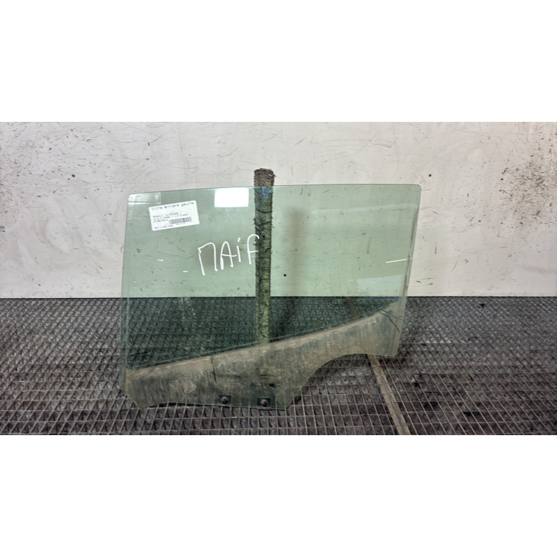 Vitre arriere gauche RENAULT CLIO 4 Photo n°1