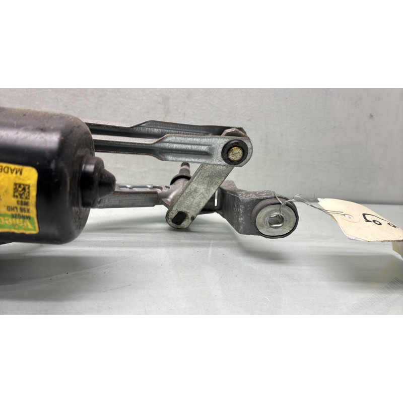 Moteur essuie glace avant RENAULT CLIO 4 Photo n°4