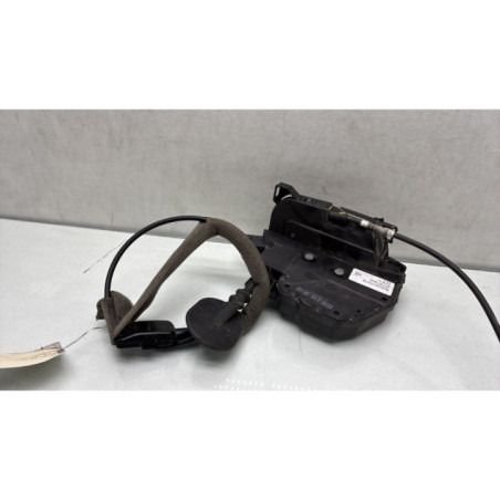 Serrure arriere droit RENAULT CLIO 4