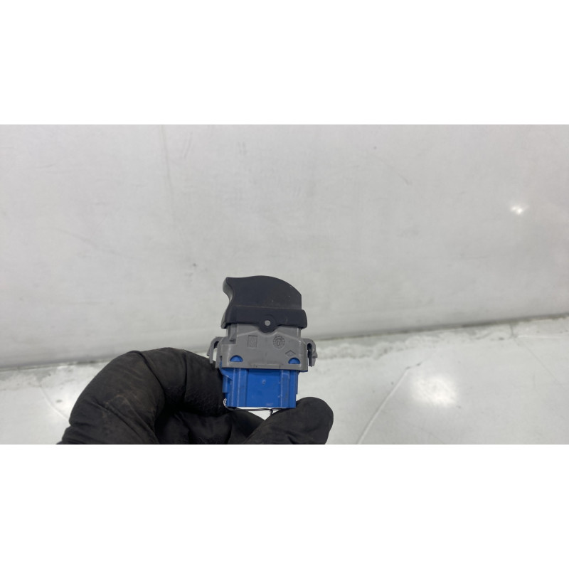 Interrupteur de leve vitre avant droit RENAULT KANGOO 2 Photo n°3