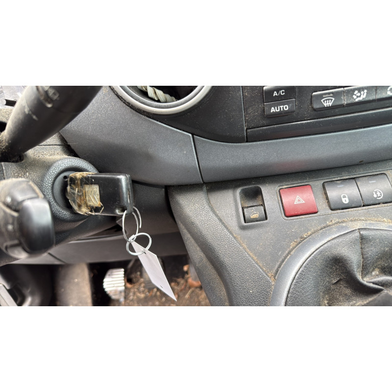 Commande retroviseurs CITROEN BERLINGO 2 Photo n°20