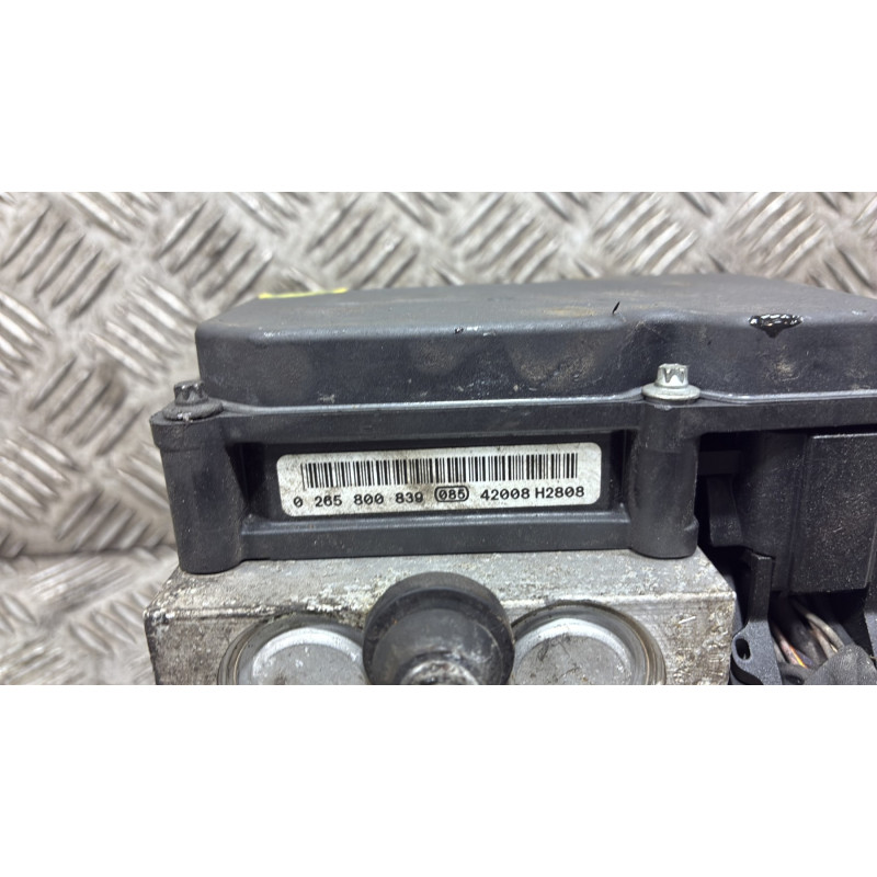 Bloc ABS (freins anti-blocage) RENAULT TRAFIC 3 COURT Photo n°4
