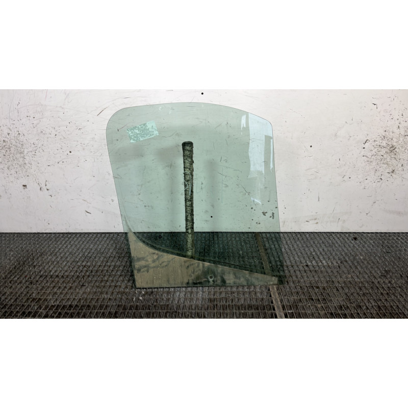 Vitre avant gauche RENAULT TRAFIC 2 Photo n°4