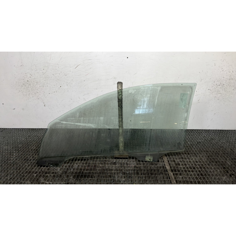 Vitre avant droit PEUGEOT 206+ Photo n°4