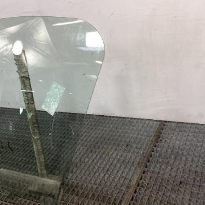 Vitre avant gauche RENAULT TRAFIC 3 COURT Photo n°4