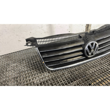 Calandre VOLKSWAGEN PASSAT 4