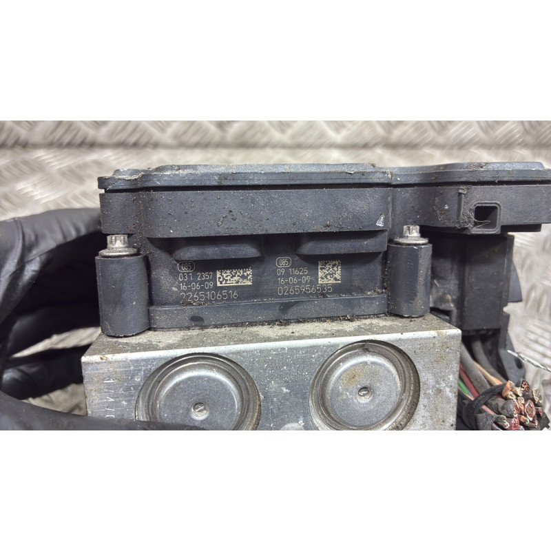 Bloc ABS (freins anti-blocage) RENAULT MASTER 3 Photo n°4