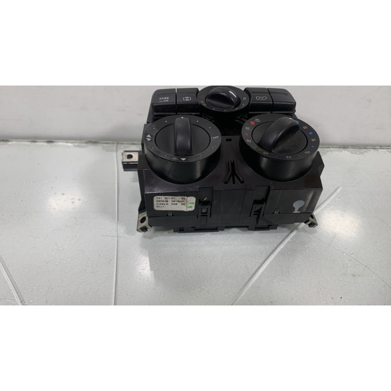 Commande chauffage MERCEDES VITO 639 Photo n°4