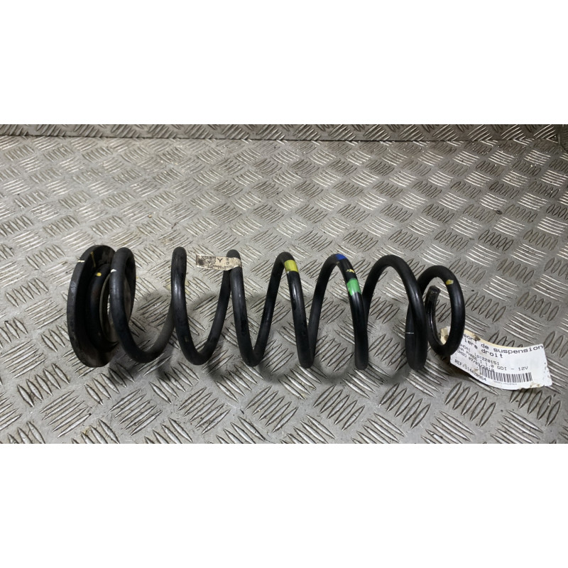 Ressort de suspension arriere droit HYUNDAI KONA Photo n°1