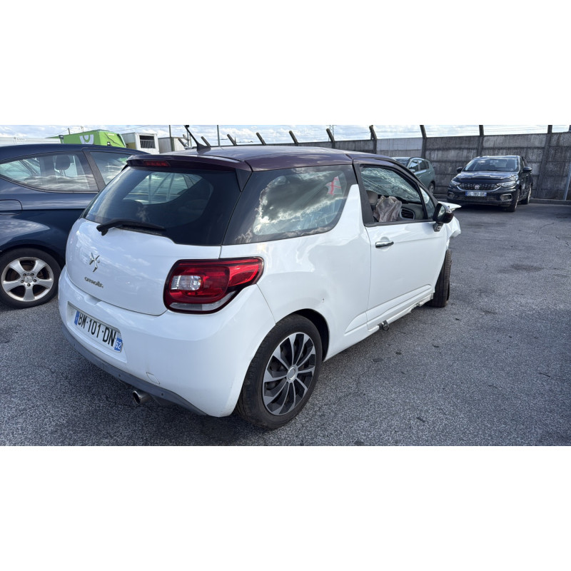 Custode arriere droit CITROEN DS3 Photo n°7
