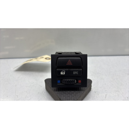 Bouton de warning BMW SERIE 3 E91 Photo n°1