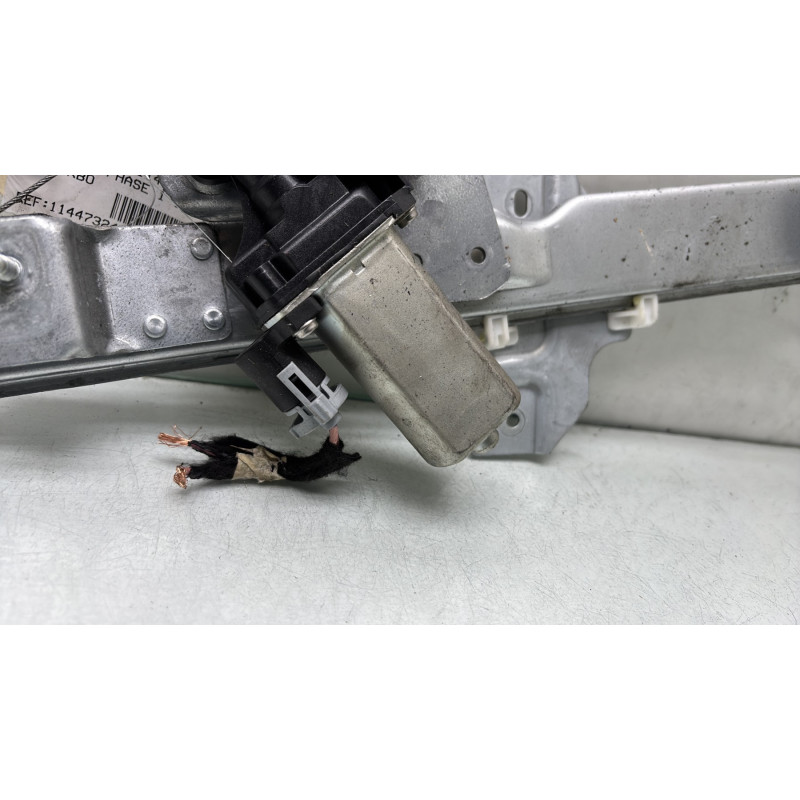 Leve vitre electrique arriere droit DACIA DUSTER 1 Photo n°4