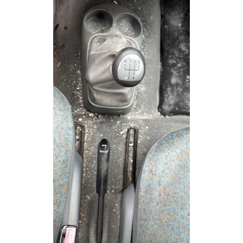 Pompe à carburant RENAULT TWINGO 1 Photo n°20