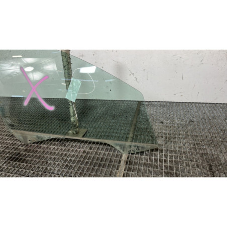 Vitre avant droit PEUGEOT 206