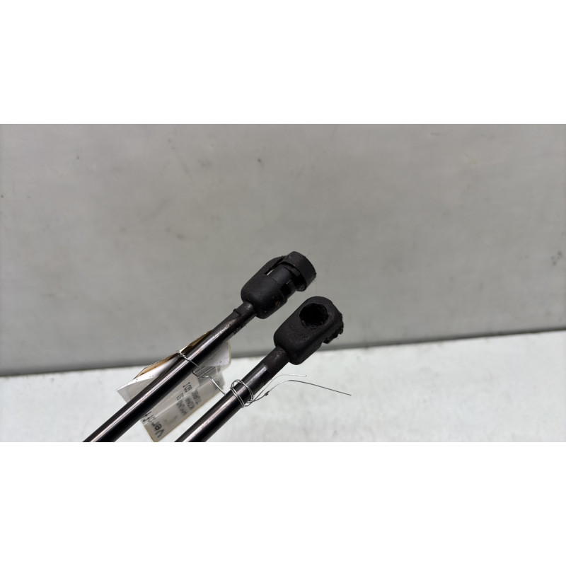 Verin de coffre HYUNDAI KONA Photo n°2