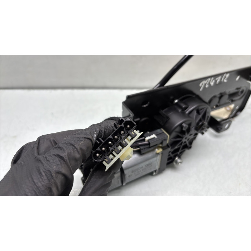 Mecanisme de toit ouvrant BMW SERIE 1 E88 Photo n°4