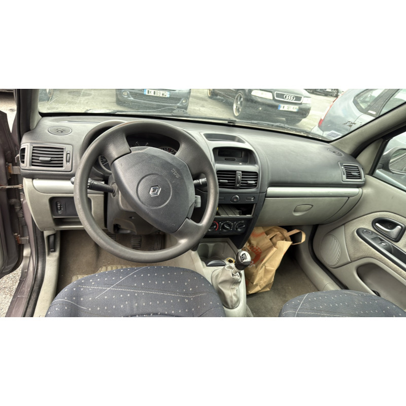 Bouton de coffre RENAULT CLIO 2 Photo n°19