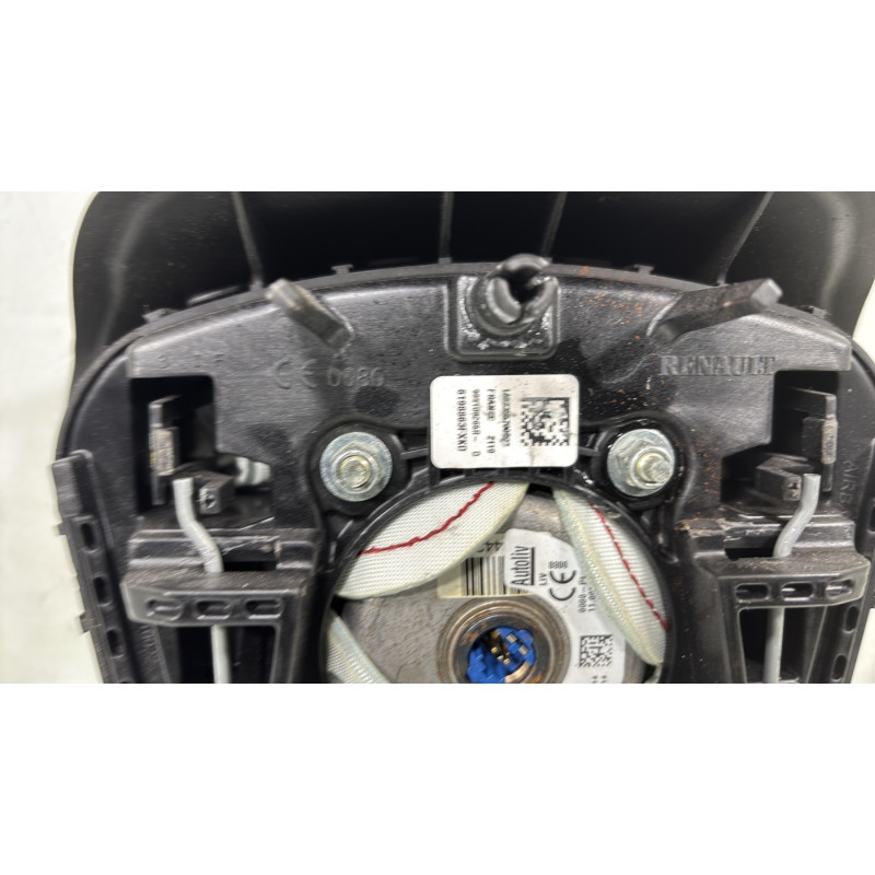Air bag conducteur RENAULT CLIO 4 Photo n°4