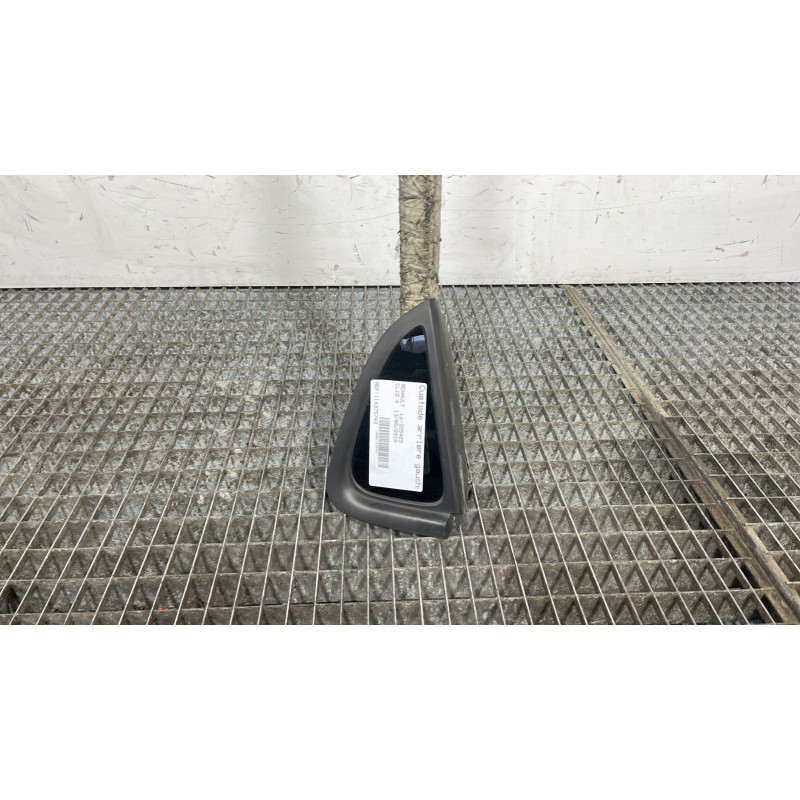 Custode arriere gauche RENAULT CLIO 4 Photo n°1