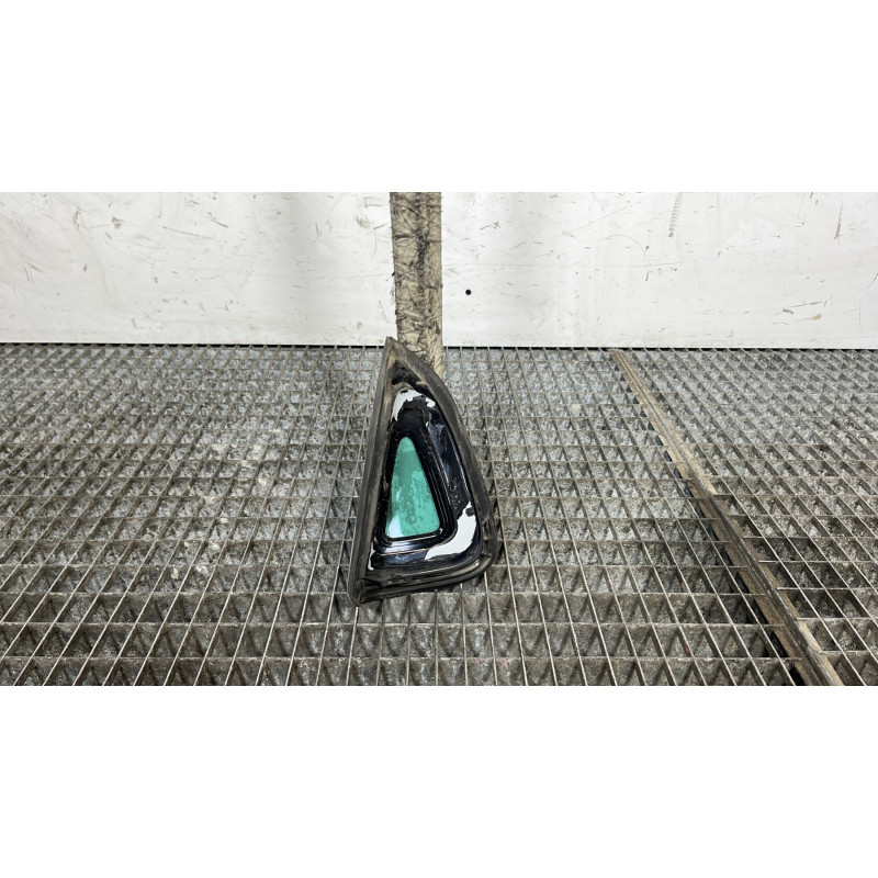 Custode arriere gauche RENAULT CLIO 4 Photo n°4