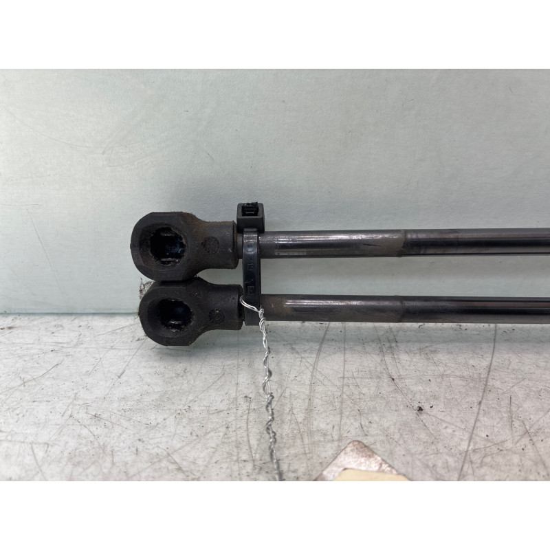 Verin de capot RENAULT KANGOO 2 Photo n°4