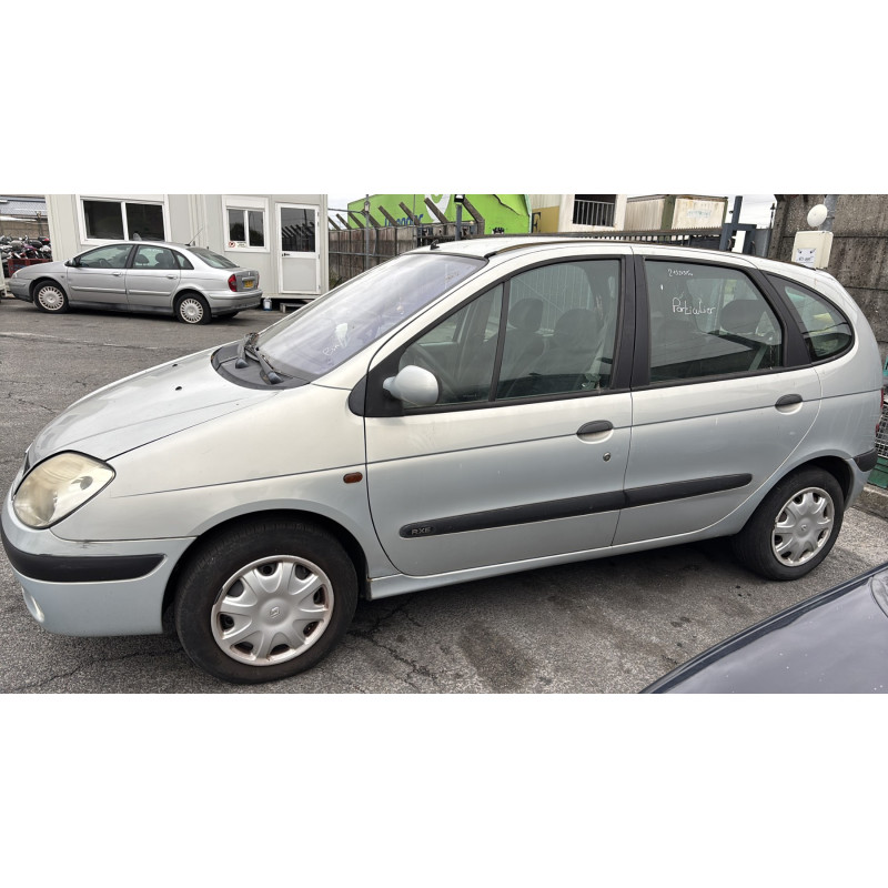 Verin de coffre RENAULT SCENIC 1 Photo n°9