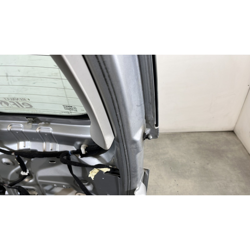 Malle/Hayon arriere RENAULT SCENIC 3 Photo n°9