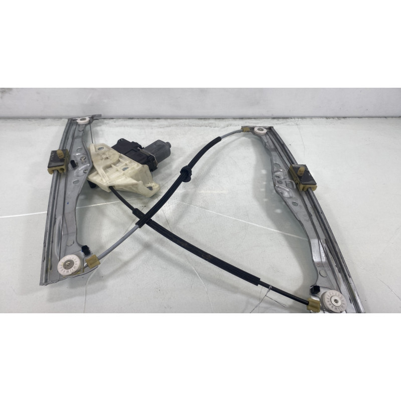 Leve vitre electrique avant droit CITROEN C4 CACTUS Photo n°1