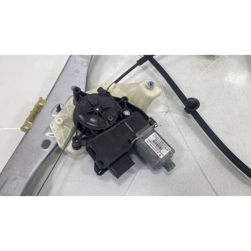 Leve vitre electrique avant droit CITROEN C4 CACTUS Photo n°3