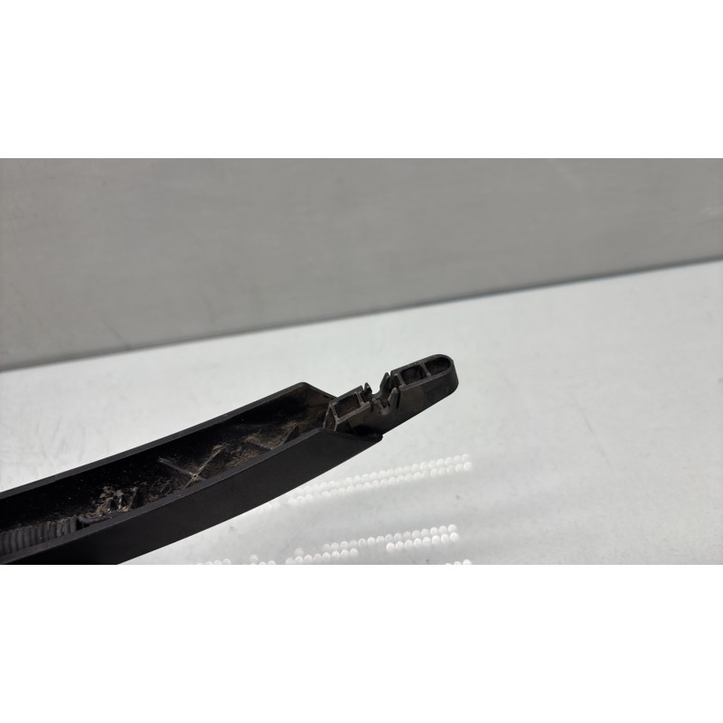 Bras essuie glace arriere CITROEN C4 CACTUS Photo n°4