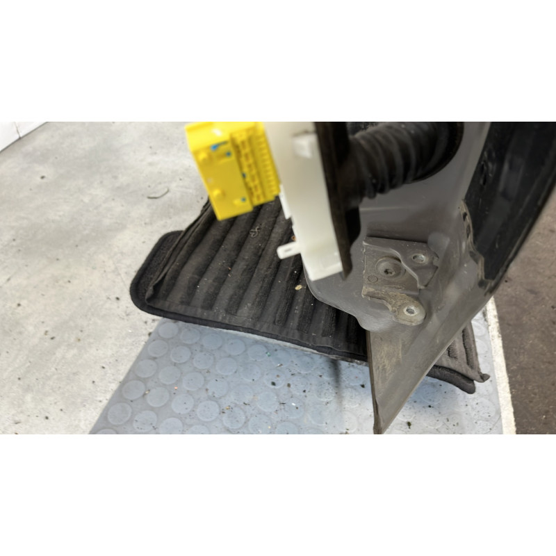 Porte avant gauche CITROEN C4 CACTUS Photo n°3