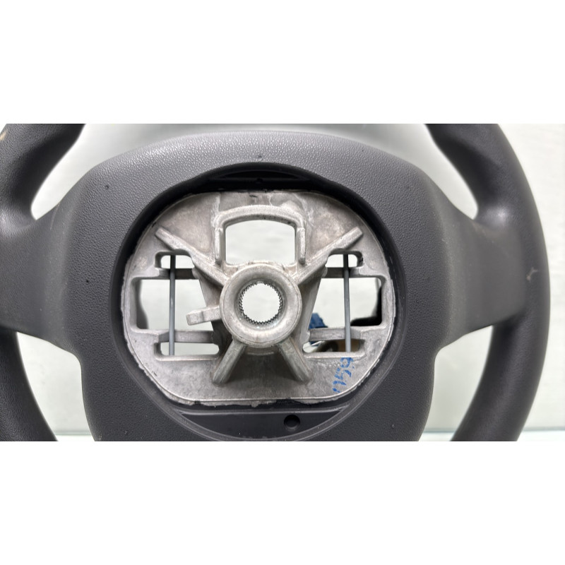 Volant CITROEN C4 CACTUS Photo n°4