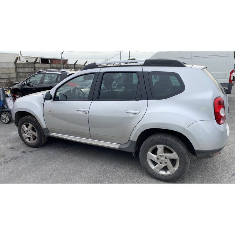 Vitre arriere gauche DACIA DUSTER 1 Photo n°11