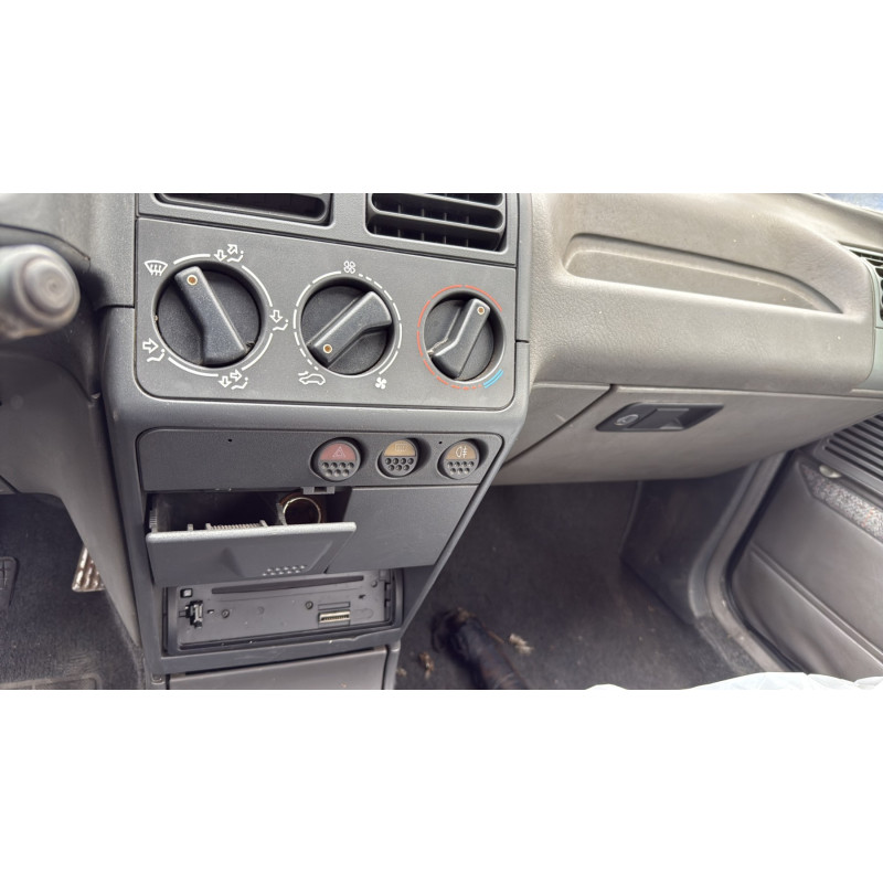 Moteur essuie glace arriere PEUGEOT 205 Photo n°11