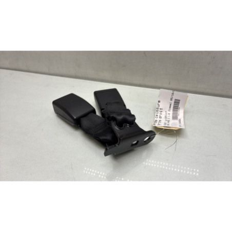 Attache ceinture arriere droit PEUGEOT 208 1