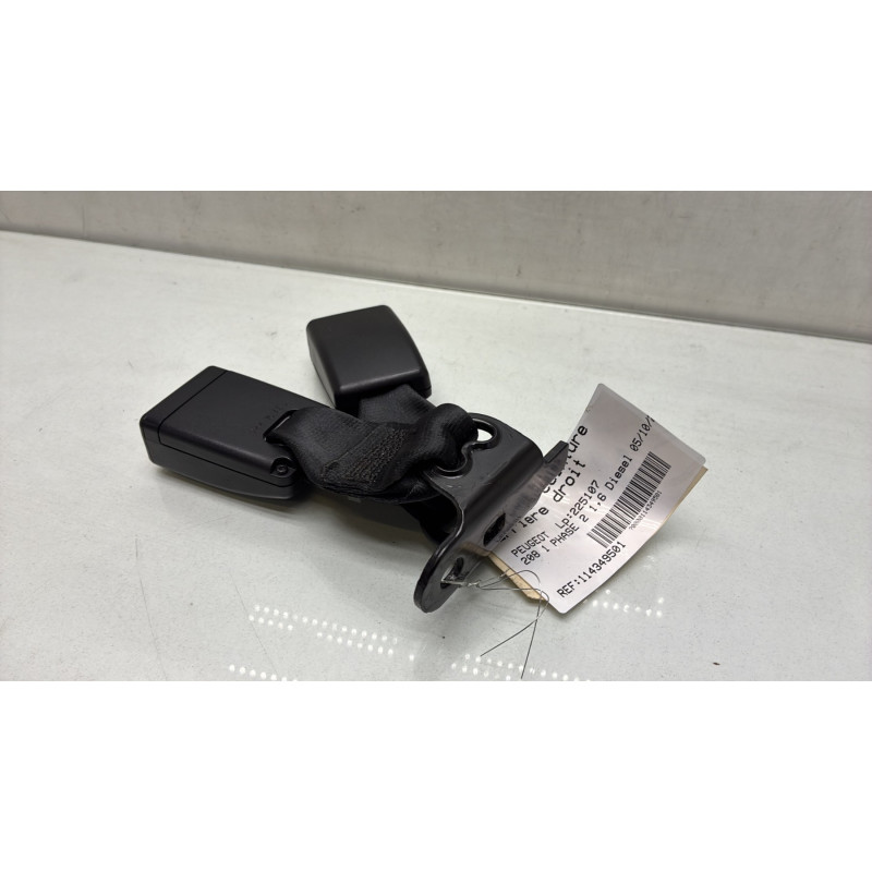Attache ceinture arriere droit PEUGEOT 208 1 Photo n°3