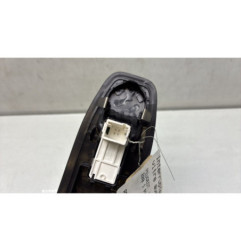 Interrupteur de leve vitre avant droit PEUGEOT 208 1