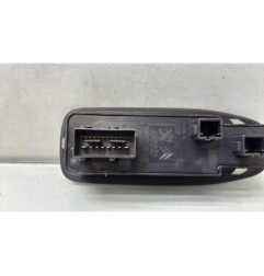 Interrupteur de leve vitre avant gauche PEUGEOT 208 1