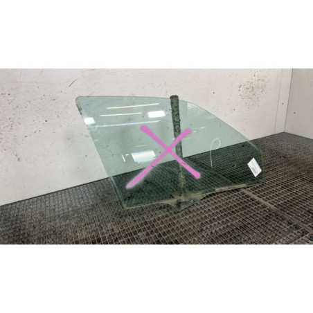 Vitre avant droit PEUGEOT 406