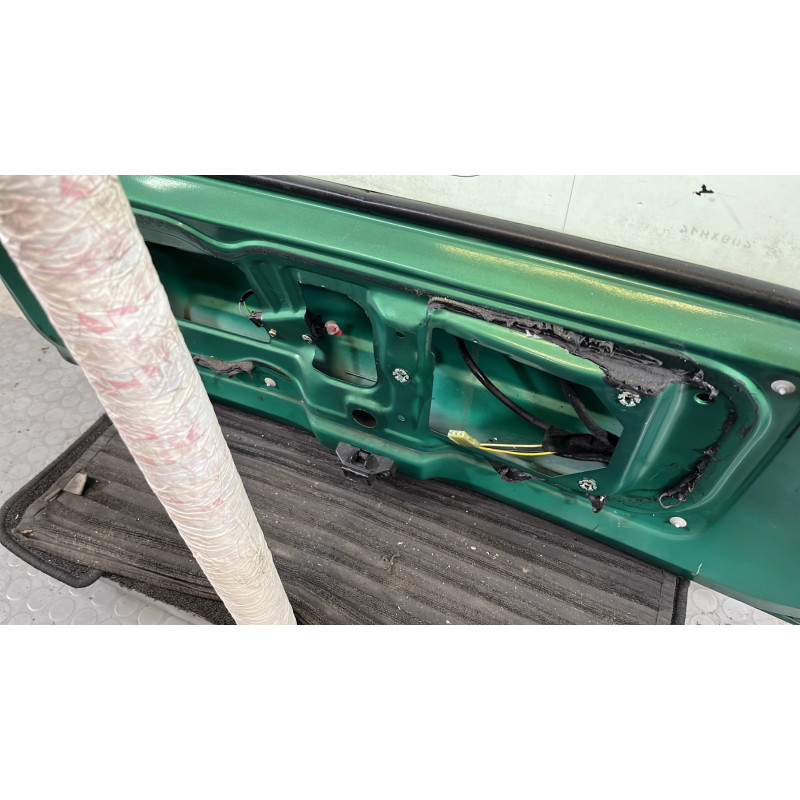 Malle/Hayon arriere RENAULT TWINGO 1 Photo n°8