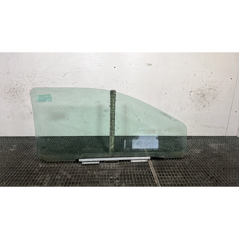 Vitre avant gauche RENAULT TWINGO 1 Photo n°4