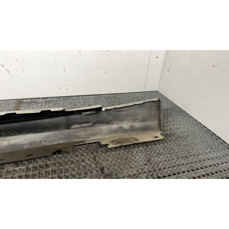Bas de caisse gauche BMW SERIE 1 E88 Photo n°4