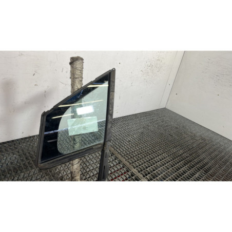 Custode avant gauche (porte) PEUGEOT 3008 1