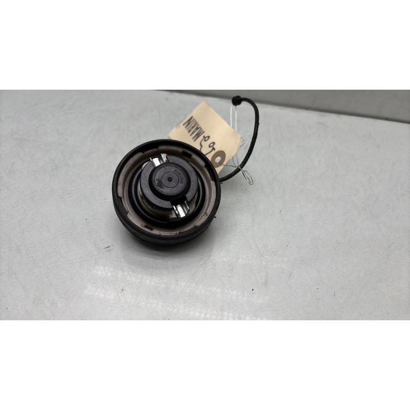 Bouchon de carburant MERCEDES CLASSE A 176 Photo n°2