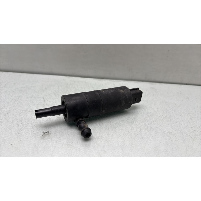Pompe lave phares MERCEDES CLASSE A 176 Photo n°1