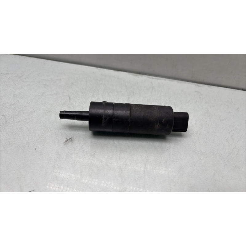 Pompe lave phares MERCEDES CLASSE A 176 Photo n°2